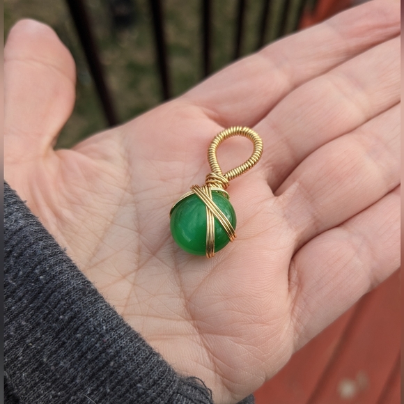 💚SOLD💚Green Cat's Eye Gold Wire Wrapped Pendant Handmade Glam Artisan Cute - Picture 6 of 10